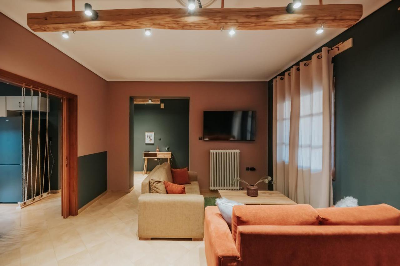 Kalavrita Krinides Apartment And Attics Luaran gambar