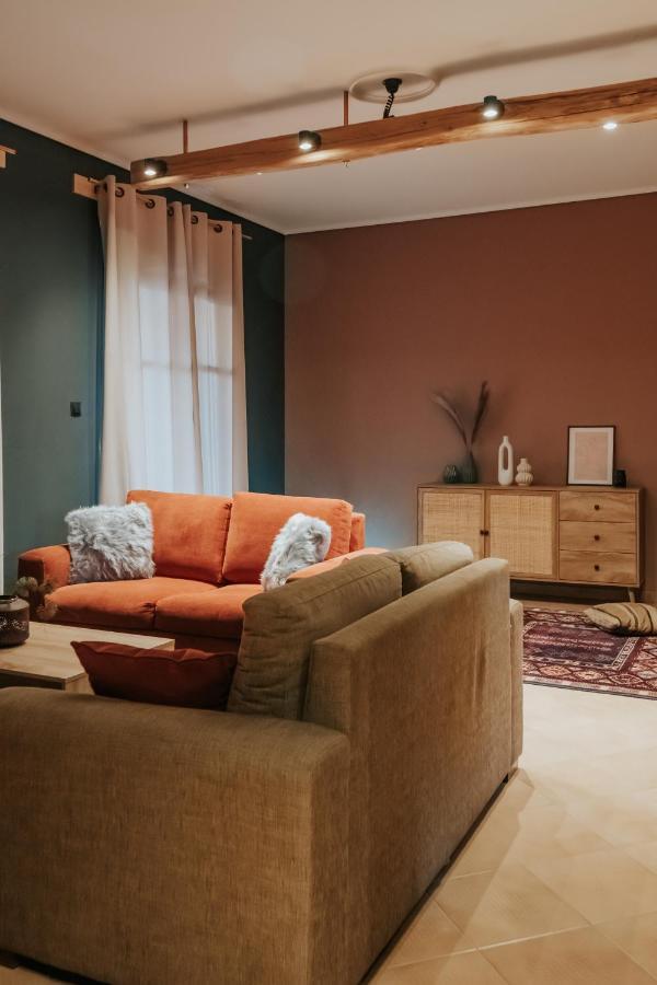 Kalavrita Krinides Apartment And Attics Luaran gambar