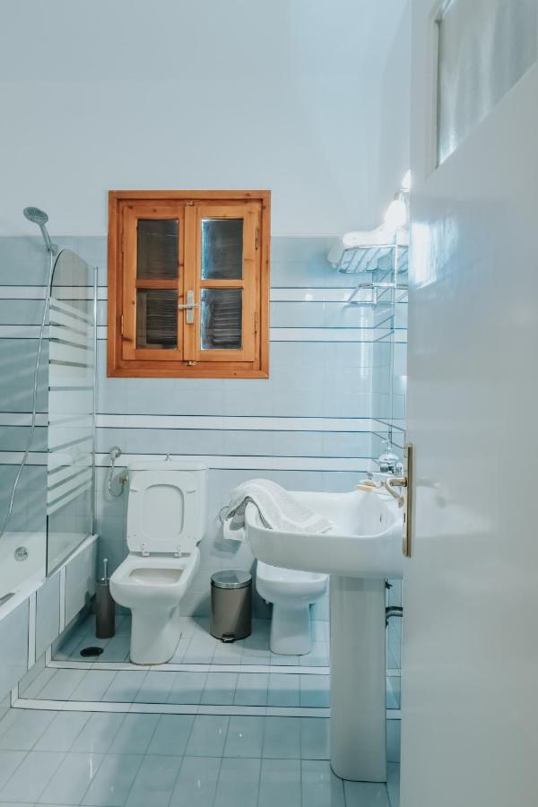 Kalavrita Krinides Apartment And Attics Luaran gambar