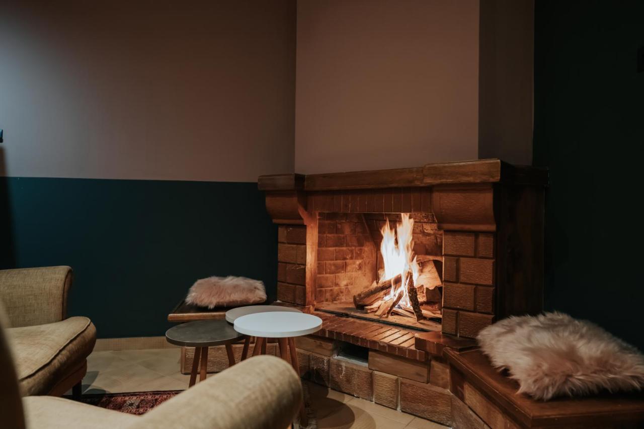 Kalavrita Krinides Apartment And Attics Luaran gambar